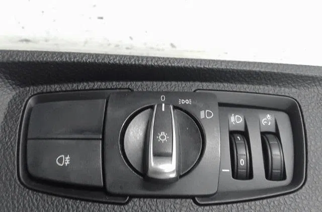 Interrupteur commande de phares Bmw 1 (F20) 116 d (2012-2015) occasion