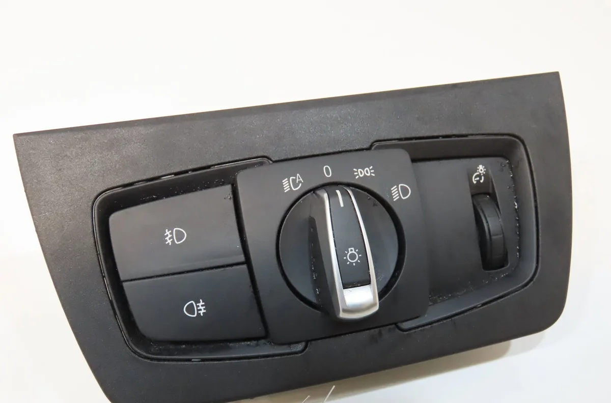 Interrupteur commande de phares Bmw 3 (F30, F80) 320 d (2011-2016) occasion