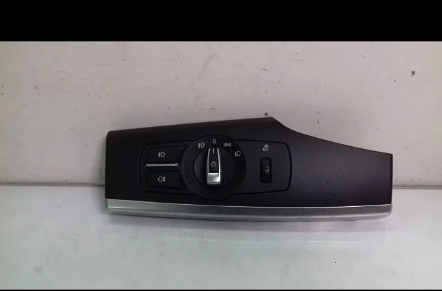 Interrupteur commande de phares Bmw X3 (F25) Xdrive 20 d (2010-2014) occasion