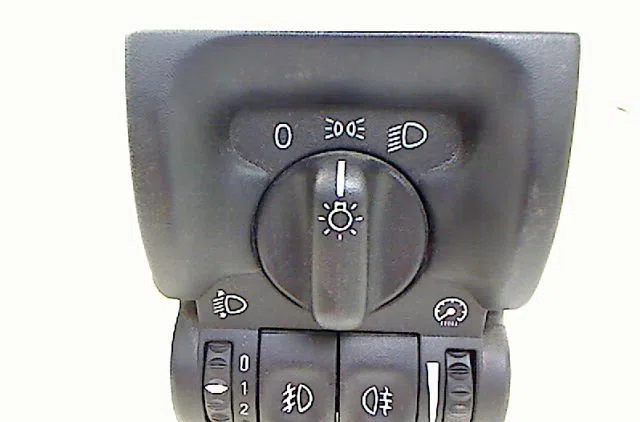 Interrupteur commande de phares FIAT STILO 2002 occasion