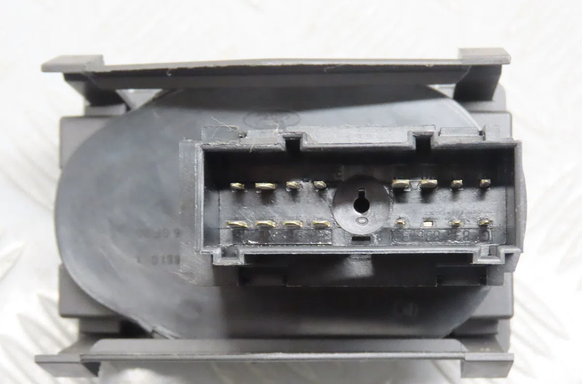 Interrupteur commande de phares Ford FIESTA V (JH_, JD_) 1.4 tdci (2001-2008) 5 portes occasion