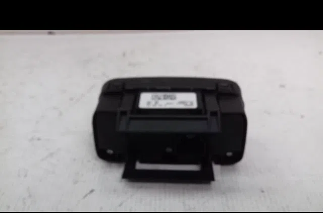 Interrupteur commande de phares Ford FIESTA VI (CB1, CCN) 1.4 tdci (2010-2012) 3 portes occasion
