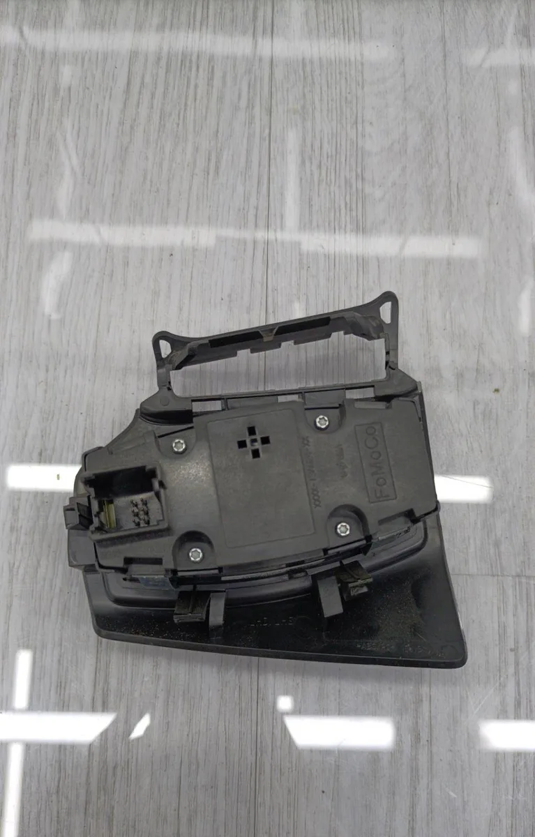 Interrupteur commande de phares FORD FOCUS 3 PHASE 1 occasion