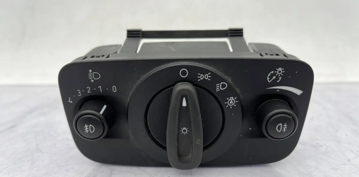 Interrupteur commande de phares FORD KUGA 2 PHASE 2 occasion