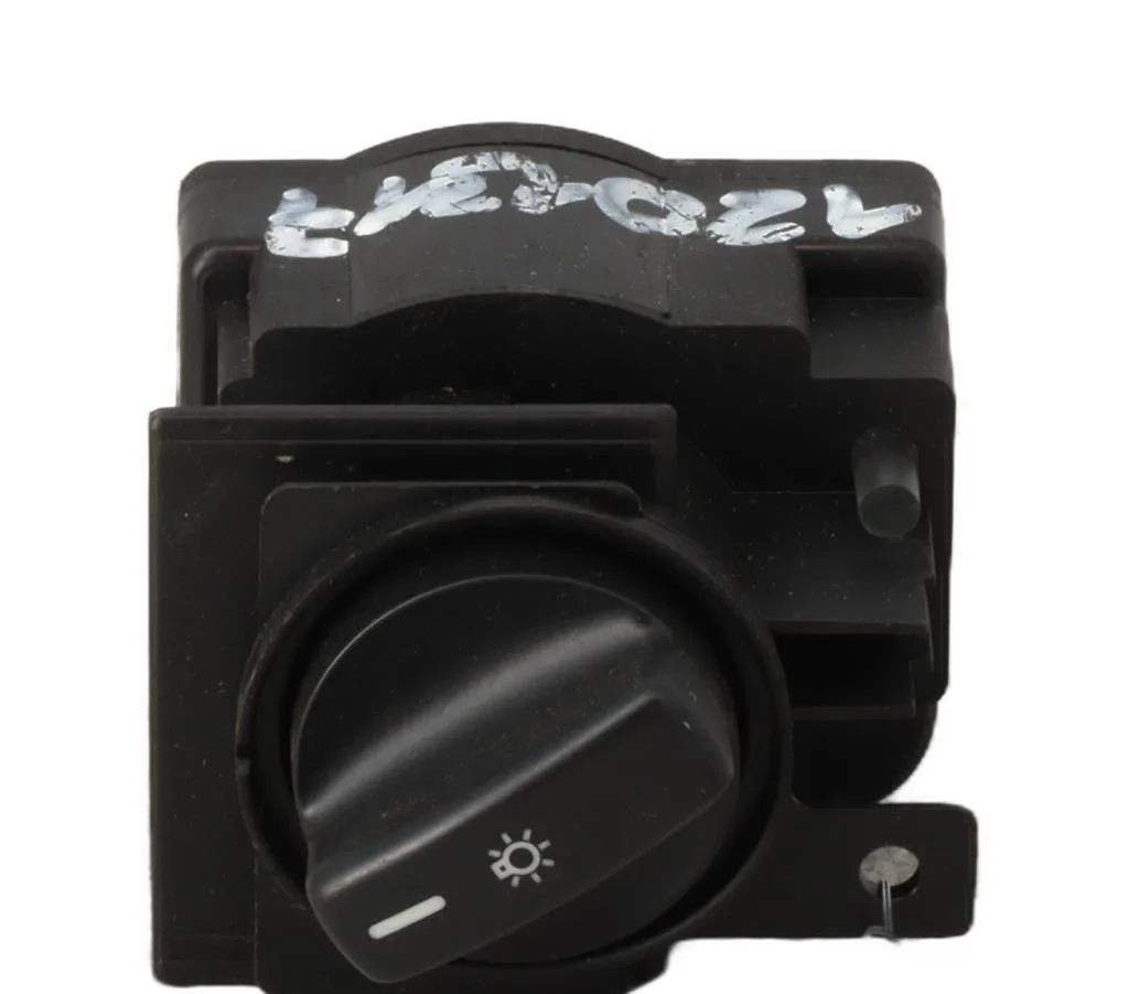 Interrupteur commande de phares Mercedes-benz CLASSE A (W169) A 180 cdi (169.007, 169.307) (2004-2012) 5 portes occasion