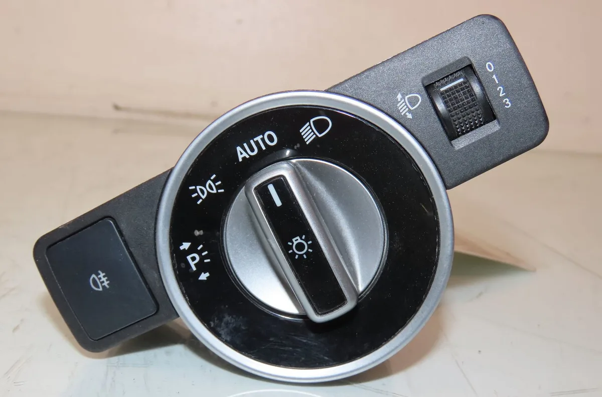 Interrupteur commande de phares Mercedes-benz CLASSE B Sports Tourer (W246, W242) B 180 cdi (246.200) (2011-2014) occasi