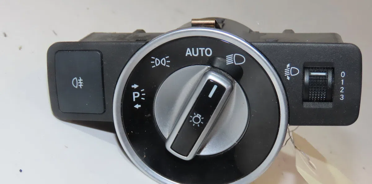 Interrupteur commande de phares Mercedes-benz CLASSE M (W166) Ml 250 cdi - bluetec 4-matic (166.004, 166.003) (2011-2015