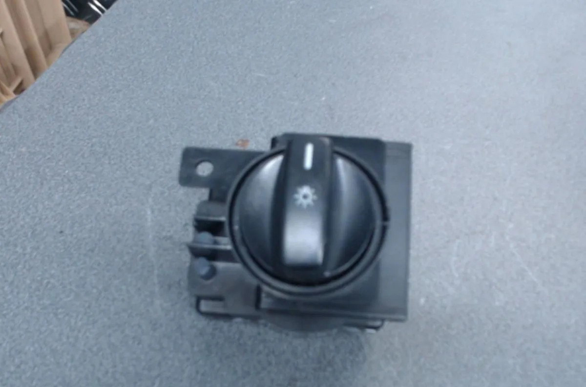 Interrupteur commande de phares MERCEDES CLASSE A 169  CLASSE A 169 PHASE 1 occasion