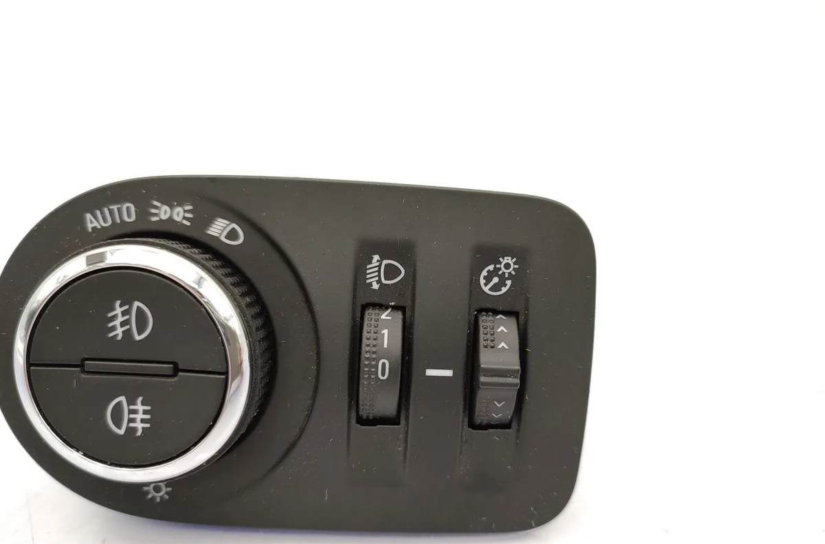 Interrupteur commande de phares OPEL ASTRA K PHASE 1 occasion