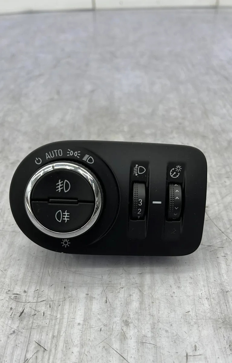Interrupteur commande de phares OPEL CORSA E occasion