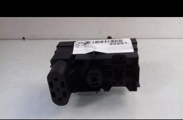 Interrupteur commande de phares Opel MERIVA A Monospace (X03) 1.4 16v twinport lpg (e75) (2004-2010) occasion