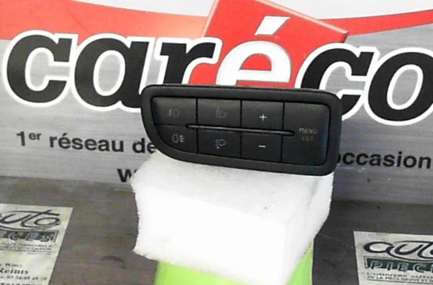 Interrupteur commande de phares Peugeot BIPPER (AA_) 1.4 hdi (2008) 3 portes occasion