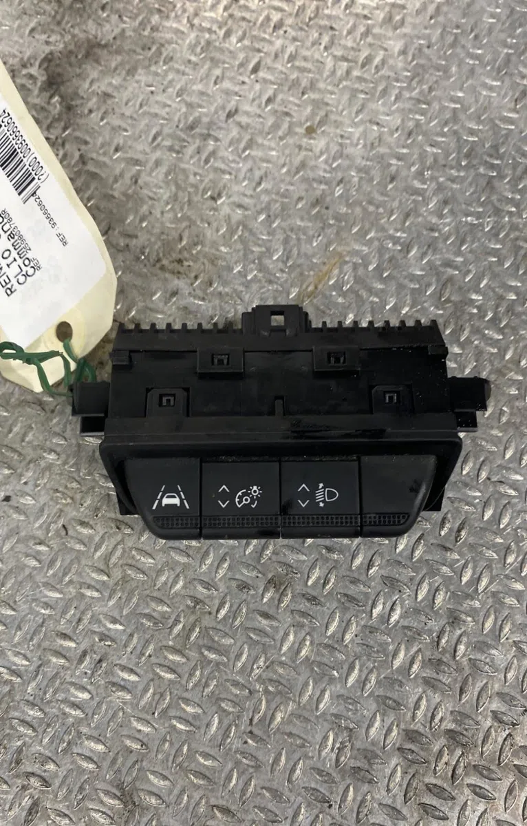 Interrupteur commande de phares Renault CLIO V (B7_) 1.0 lpg (b7mt) (2019) occasion