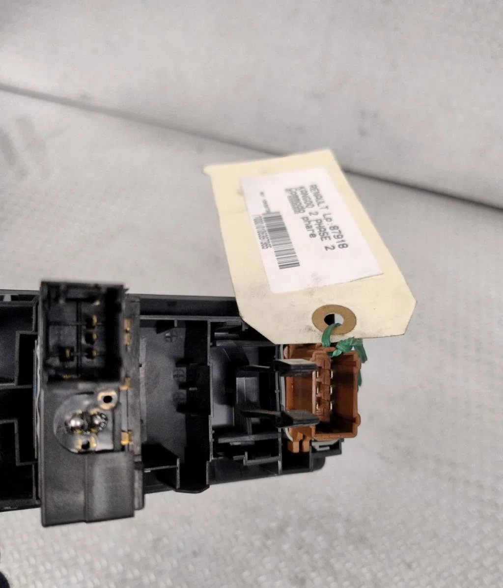 Interrupteur commande de phares RENAULT KANGOO 2  KANGOO 2 PHASE 2 occasion