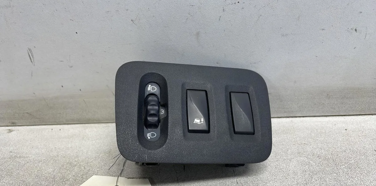 Interrupteur commande de phares Renault MASTER III Camionnette (FV) 2.3 dci 135 fwd (fv0n, fv08) (2014) occasion