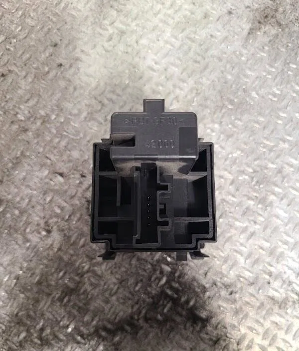 Interrupteur commande de phares Renault TWINGO II (CN0_) 1.2 16v (cn0k, cn0v) (2007) 3 portes occasion