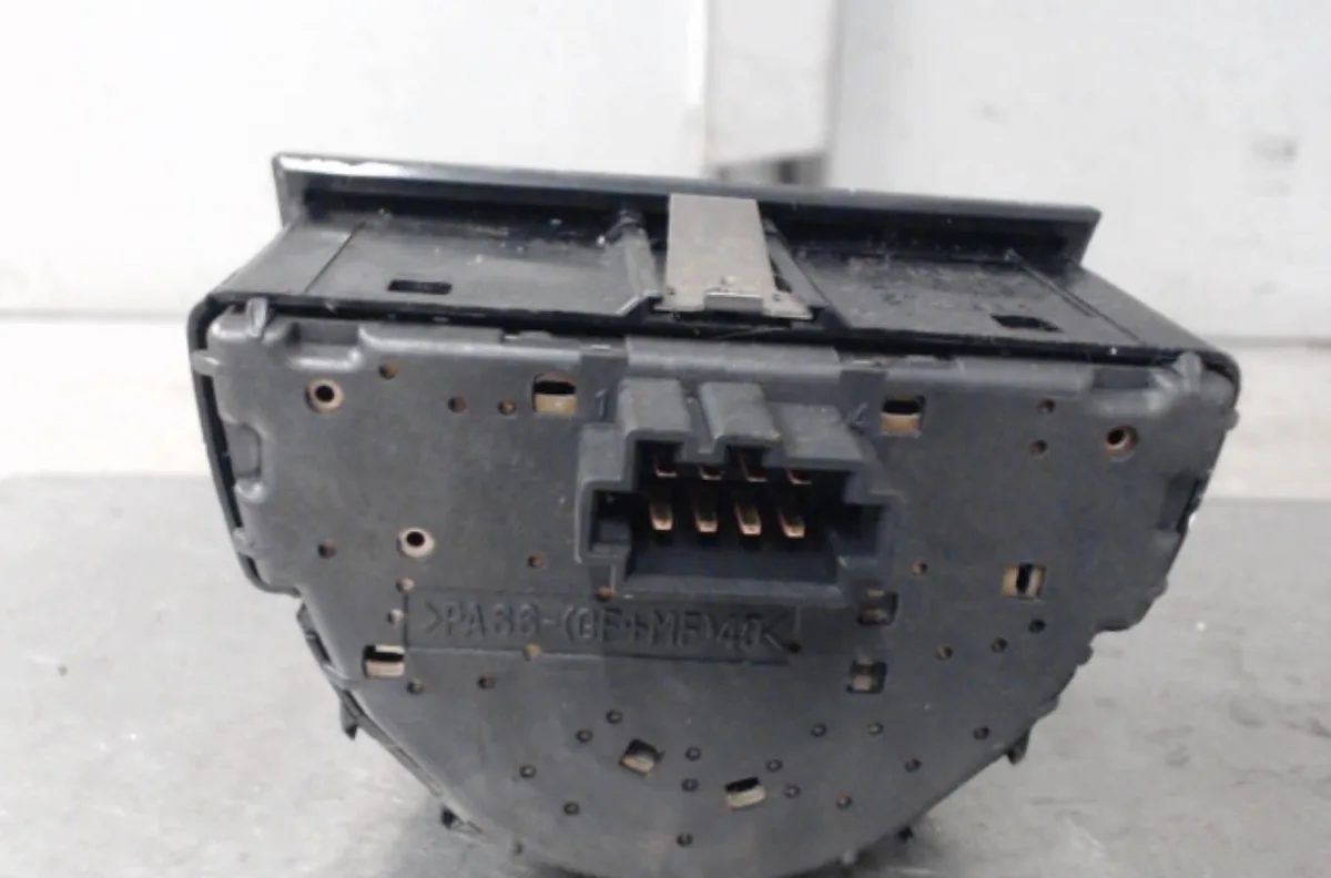 Interrupteur commande de phares Saab 9-3 Décapotable (YS3F) 1,8t (2003-2015) occasion