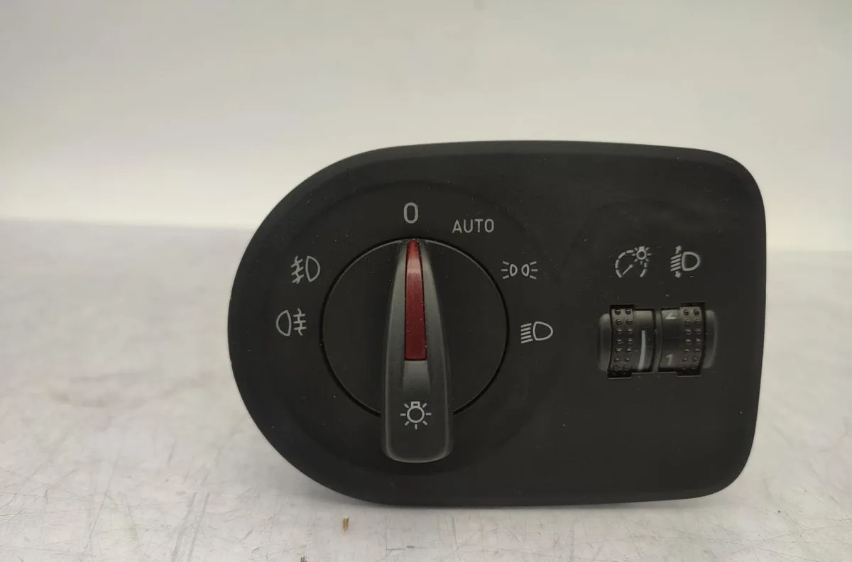 Interrupteur commande de phares SEAT IBIZA 4 PHASE 2 occasion