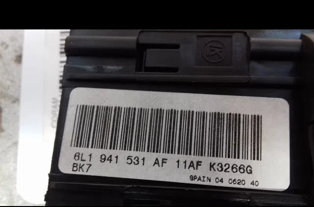 Interrupteur commande de phares Seat IBIZA III (6L1) 1.4 tdi (2002-2005) occasion
