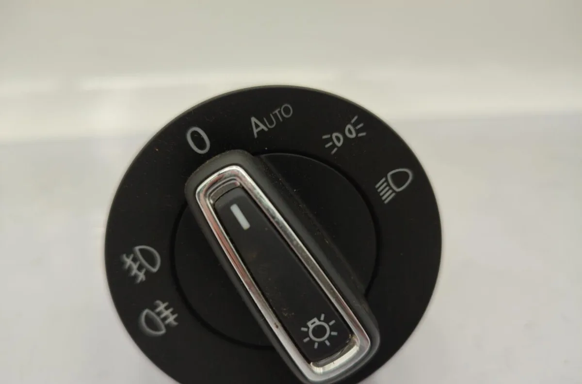 Interrupteur commande de phares SEAT LEON 3 PHASE 1 occasion