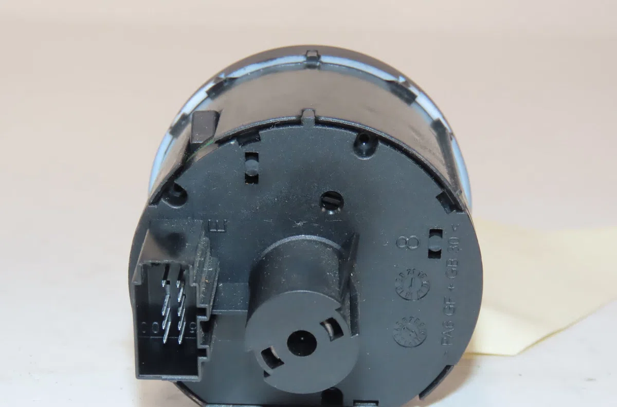 Interrupteur commande de phares Seat LEON ST (5F8) 1.5 tgi (2018-2020) occasion