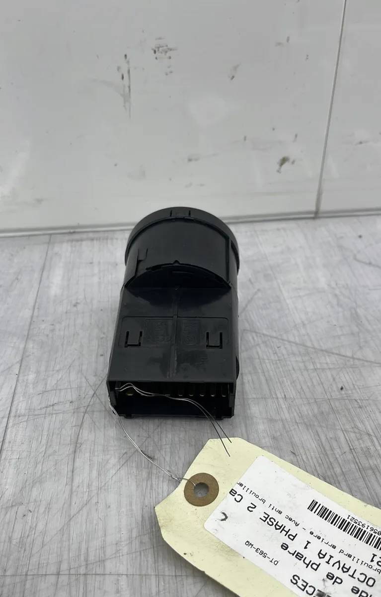 Interrupteur commande de phares SKODA OCTAVIA 1 PHASE 2 occasion