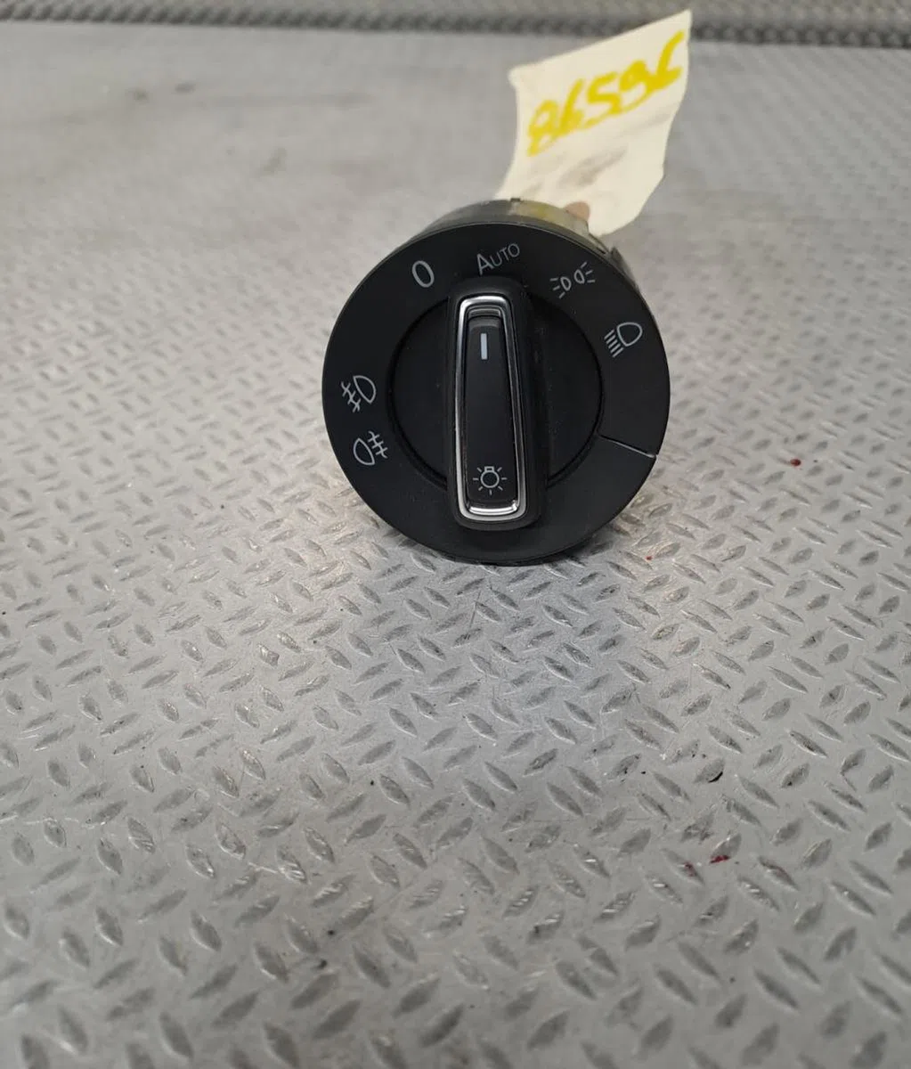 Interrupteur commande de phares VOLKSWAGEN GOLF 7  GOLF 7 PHASE 2 occasion