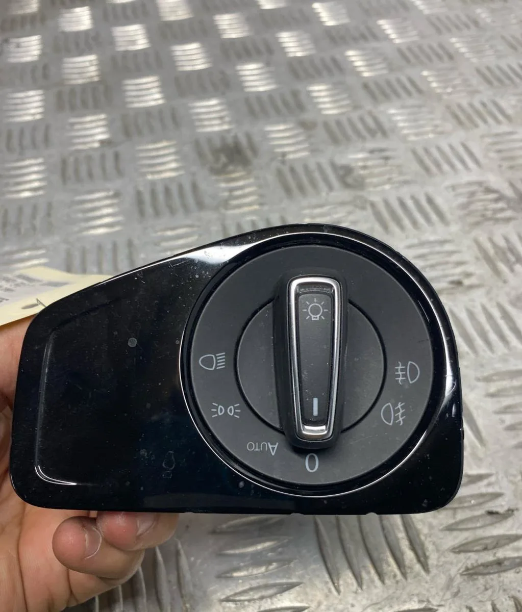 Interrupteur commande de phares VOLKSWAGEN GOLF 7 PHASE 2 occasion