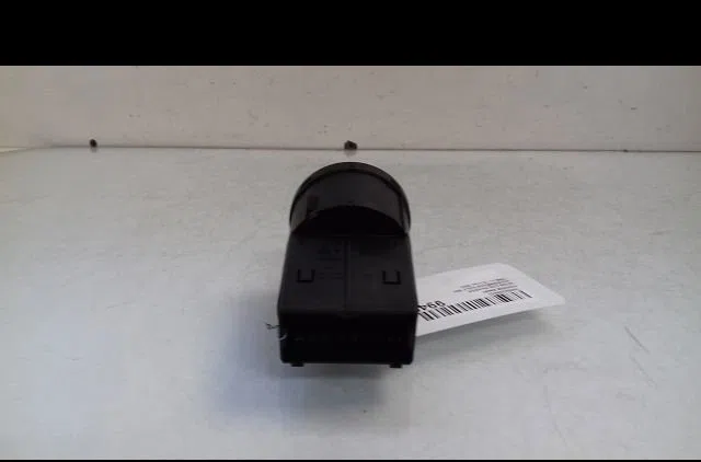 Interrupteur commande de phares Volkswagen GOLF IV (1J1) 1.9 sdi (1997-2005) occasion