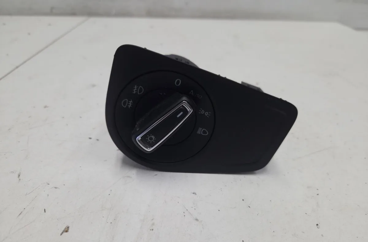 Interrupteur commande de phares VOLKSWAGEN GOLF SPORTSVAN PHASE 2 occasion