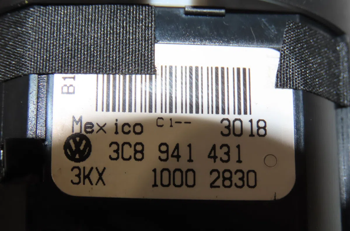 Interrupteur commande de phares Volkswagen GOLF VI (5K1) 2.0 tdi (2008-2013) 5 portes occasion