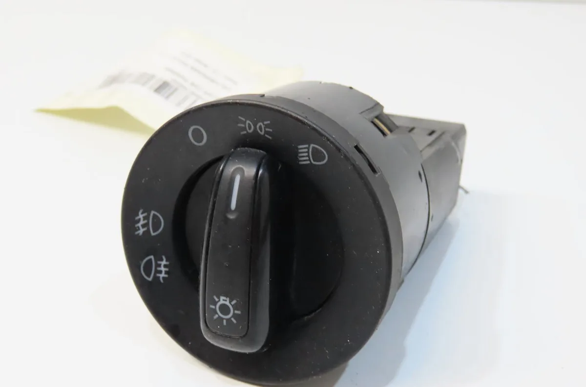 Interrupteur commande de phares Volkswagen POLO V (6R1, 6C1) 1.2 tdi (2009) 5 portes occasion