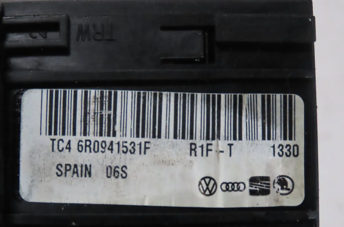 Interrupteur commande de phares Volkswagen POLO V (6R1, 6C1) 1.6 tdi (2009) 5 portes occasion
