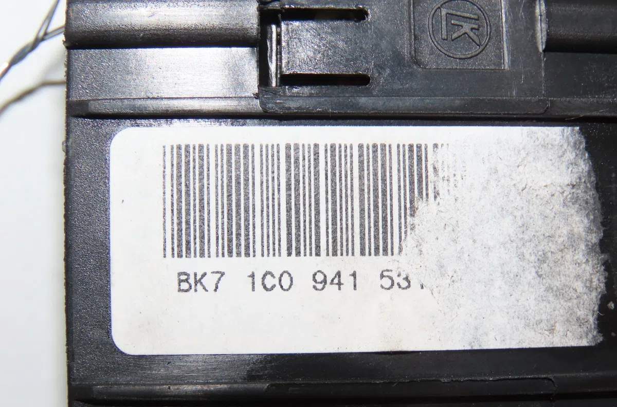 Interrupteur commande de phares Volkswagen SHARAN (7M8, 7M9, 7M6) 2.0 tdi (2005-2010) occasion