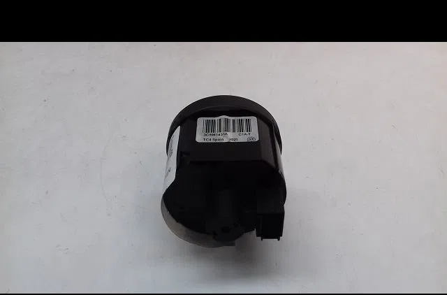 Interrupteur commande de phares Volkswagen TOURAN (1T3) 1.6 tdi (2010-2015) 5 portes occasion