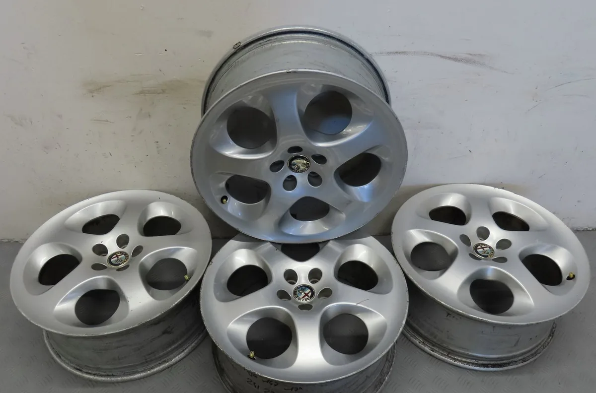 Jante aluminium Alfa romeo 147 (937_) 2.0 16v t.spark (937.axa1, 937.axc1, 937.bxc1) (2001-2010) 3 portes occasion