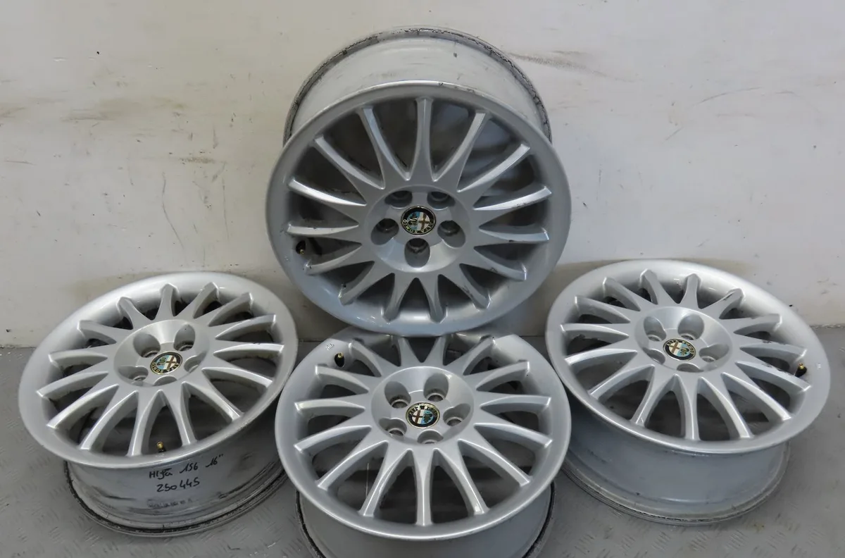 Jante aluminium Alfa romeo 156 Sportwagon (932_) 1.6 16v t.spark. (932b4100) (2000-2006) occasion