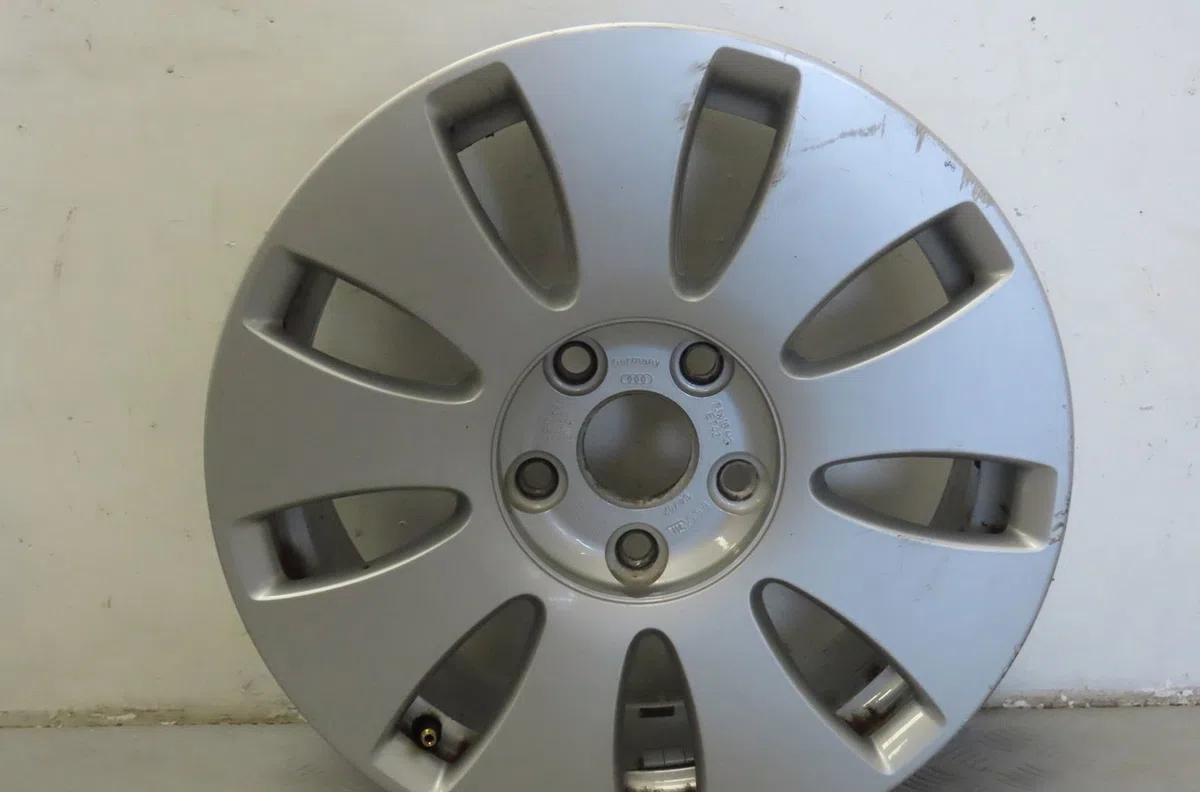 Jante aluminium Audi A6 C5 (4B2) 2.4 (1997-2005) occasion