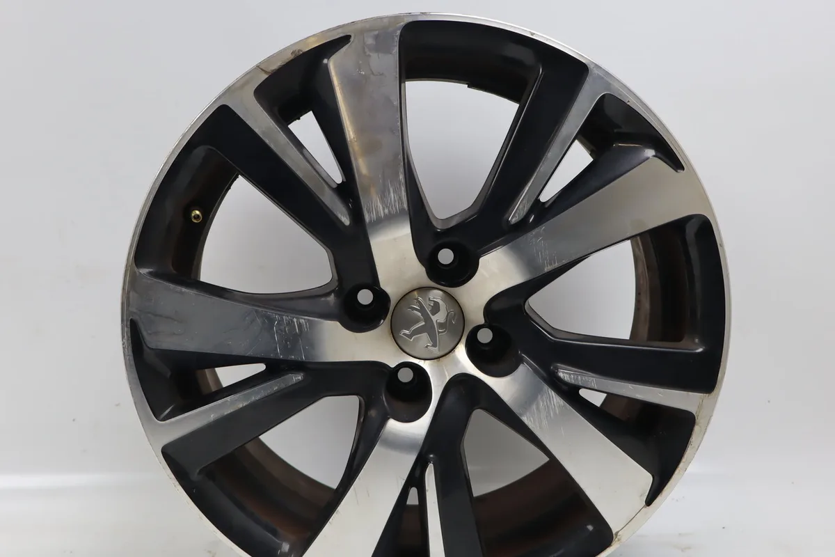 Jante aluminium Peugeot 2008 I (CU_) 1.2 thp 110 - puretech 110 (2015) 5 portes occasion