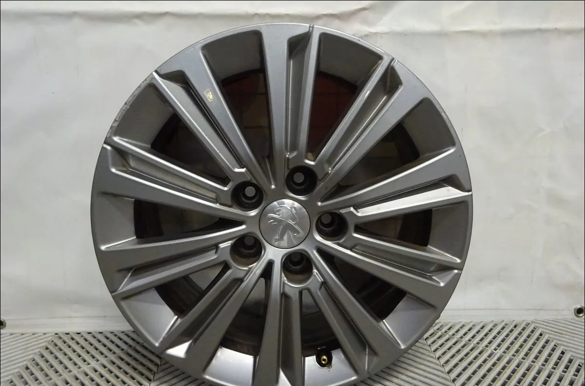 Jante aluminium Peugeot 308 SW II (LC_, LJ_, LR_, LX_, L4_) 2.0 bluehdi 150 (2014-2021) occasion