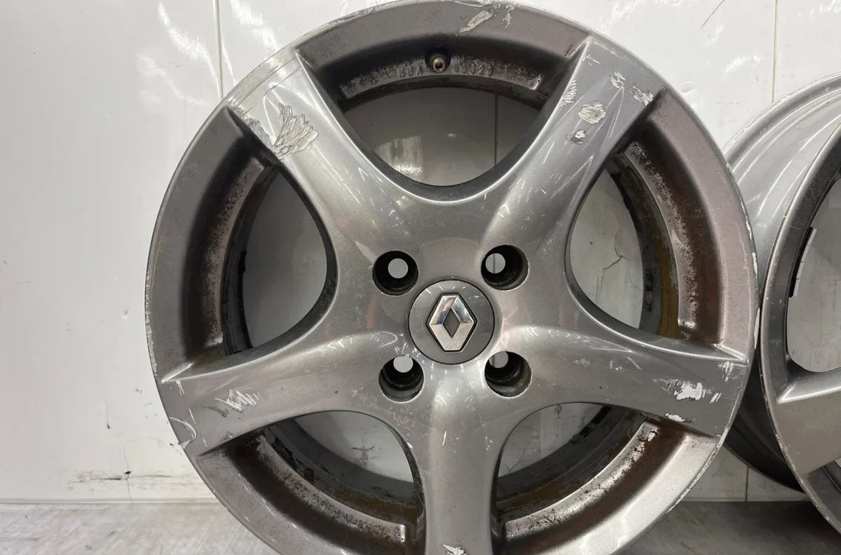 Jante aluminium RENAULT CLIO 3 PHASE 1 occasion