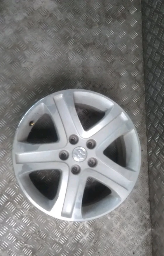 Jante aluminium Suzuki GRAND VITARA II (JT, TE, TD) 1.9 ddis traction intégrale (jt419, td44, jb419wd,... (2005-2015) oc