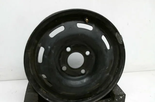 Jante tole Renault CLIO I (B-C57_, 5-357_) 1.2 (b-c-s57a, b-c57s, 5-357f, 5-357j, 5-357l, 5-357r) (1990-1998) 5 portes o
