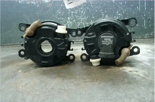Jeu phares antibrouillard Peugeot 307 Break (3E) 1.6 hdi 110 (2004-2008) 5 portes occasion