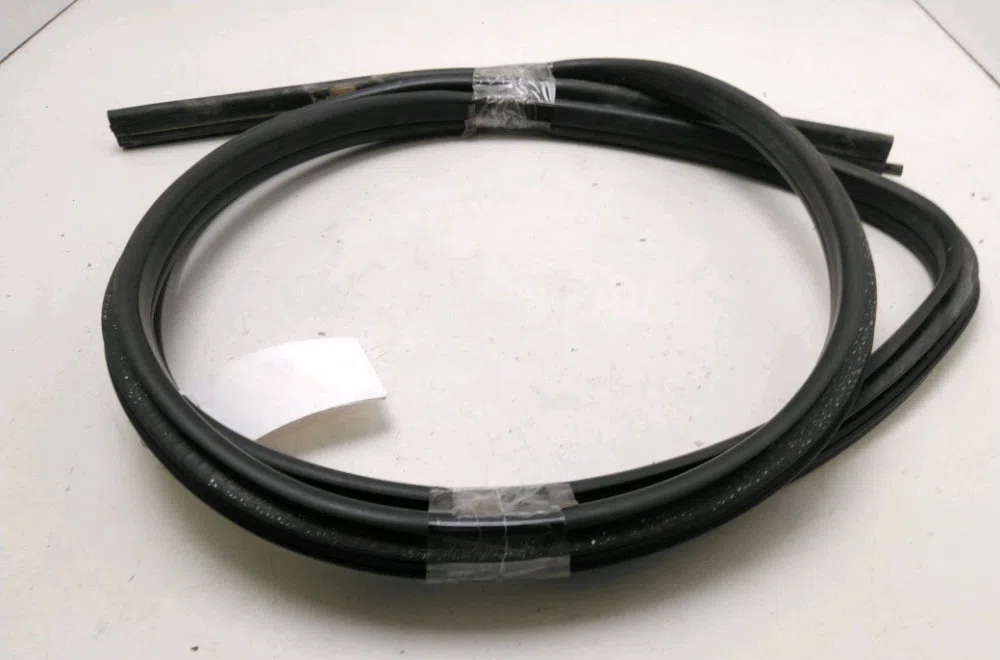 Joint porte avd Bmw X1 (E84) Sdrive 16 d (2012-2015) occasion