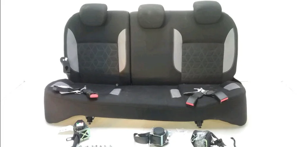 Kit banquette arrière complète Dacia SANDERO II Tce 90 (b8m1, b8ma) (2012) 5 portes occasion