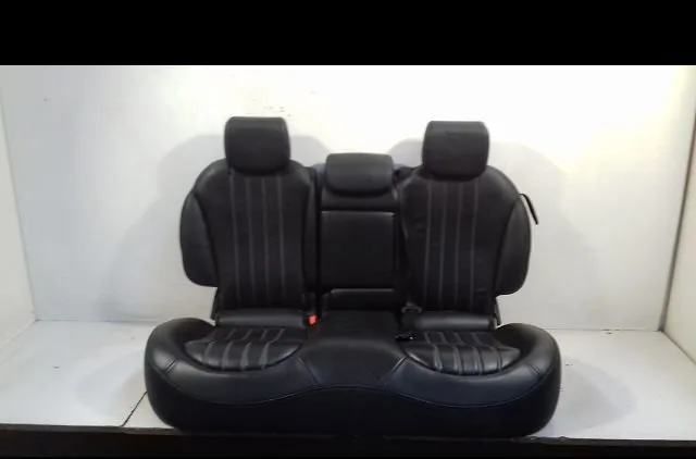 Kit banquette arrière complète Lancia DELTA III (844_) 1.9 d multijet (844.axe1a) (2009-2014) occasion