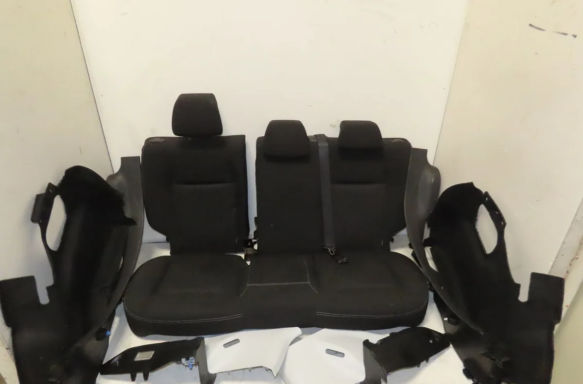 Kit banquette arrière complète Peugeot 208 I (CA_, CC_) 1.2 vti 82 (2012) occasion