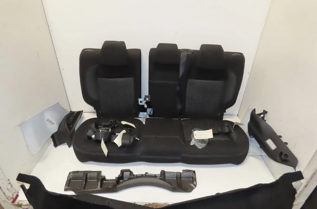 Kit banquette arrière complète Peugeot 208 I (CA_, CC_) 1.5 bluehdi 100 (2018) occasion