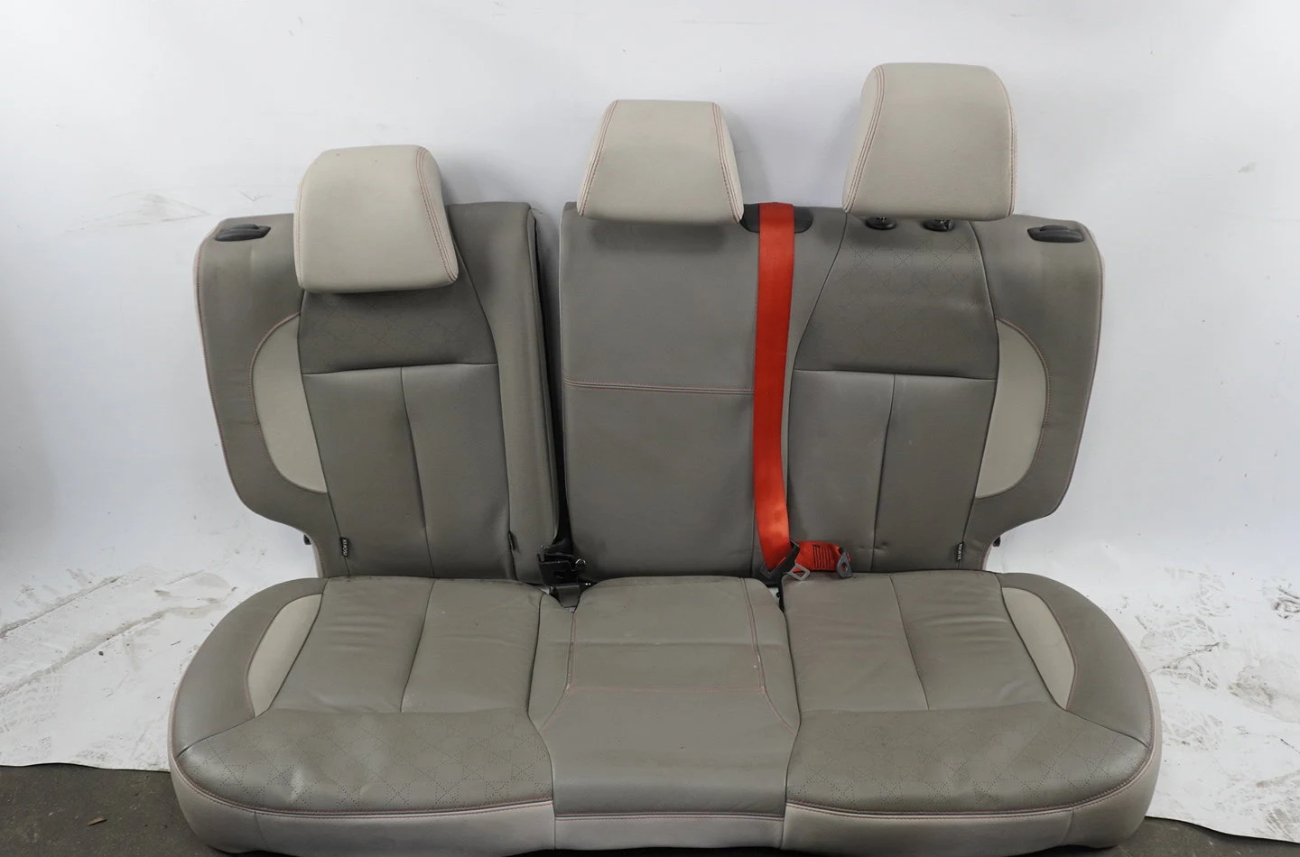 Kit banquette arrière complète Peugeot 208 I (CA_, CC_) 1.6 hdi (2012) 5 portes occasion